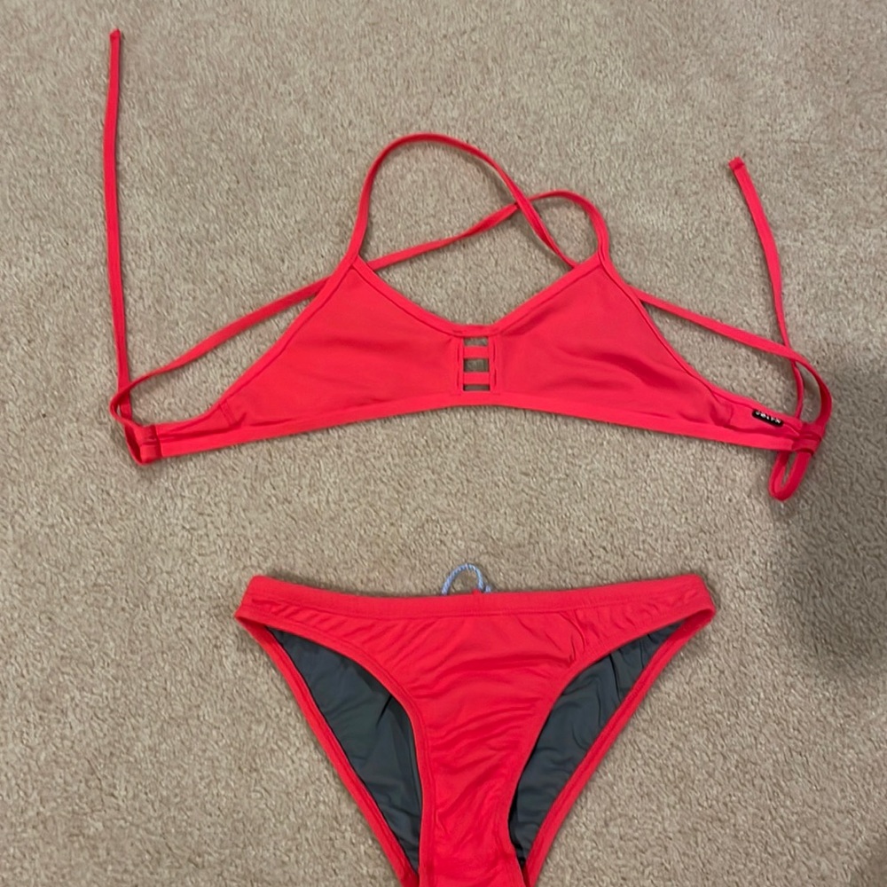strawberry tomcat top and midl bottoms.